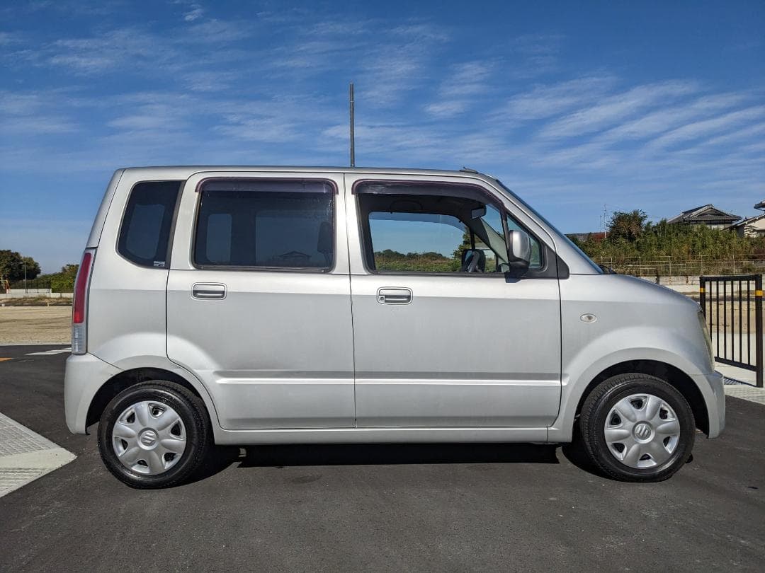 奇跡の低走行1万㌔☆スズキ・ワゴンR★美車☆検満タン☆禁煙車☆格安販売早い者勝ち