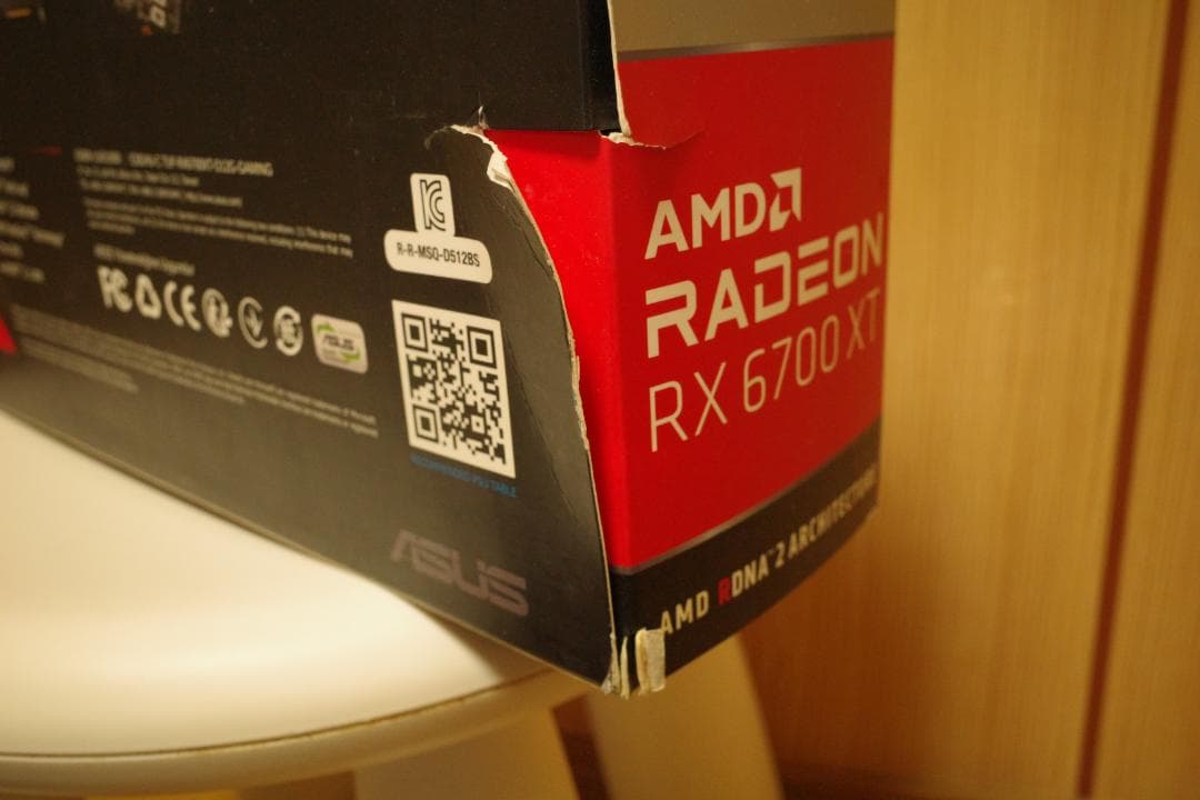 グラフィックボード・グラボ・ビデオカード ASUS TUF-RX6700XT-O12G-GAMING 12GB