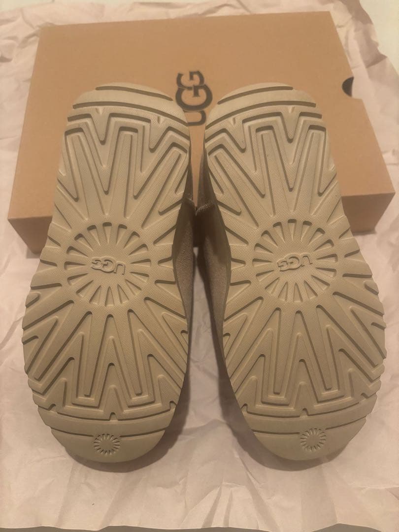 靴 UGG W PUMPED SLIDE 22