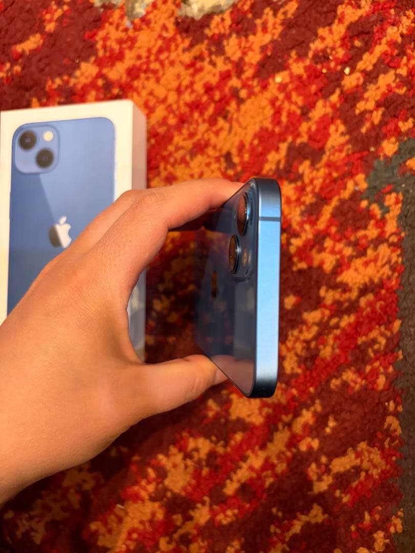 【超美品】iPhone13 128GB ブルー