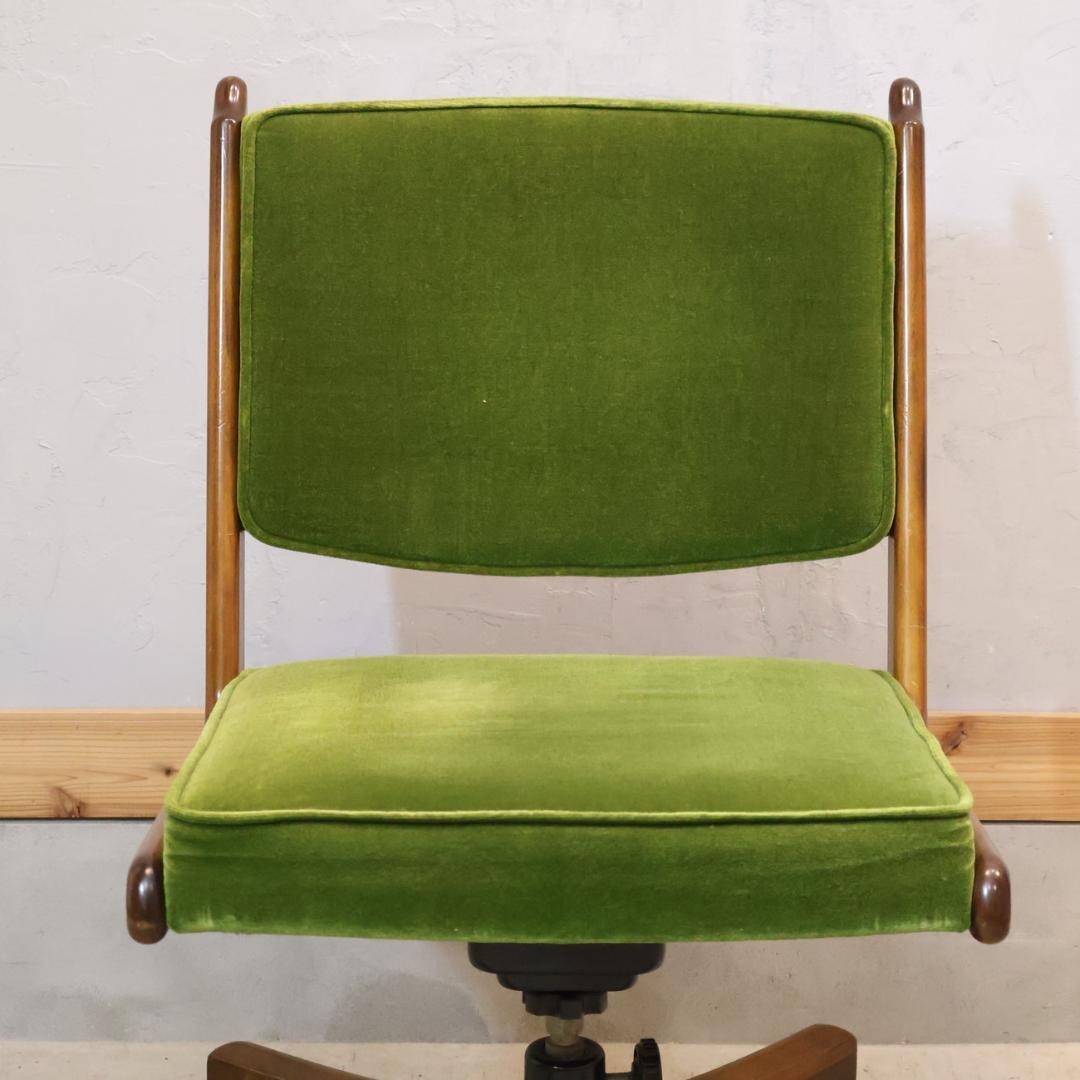 カリモク コロニアル デスクチェア モケットグリーン キャスター デスクチェア