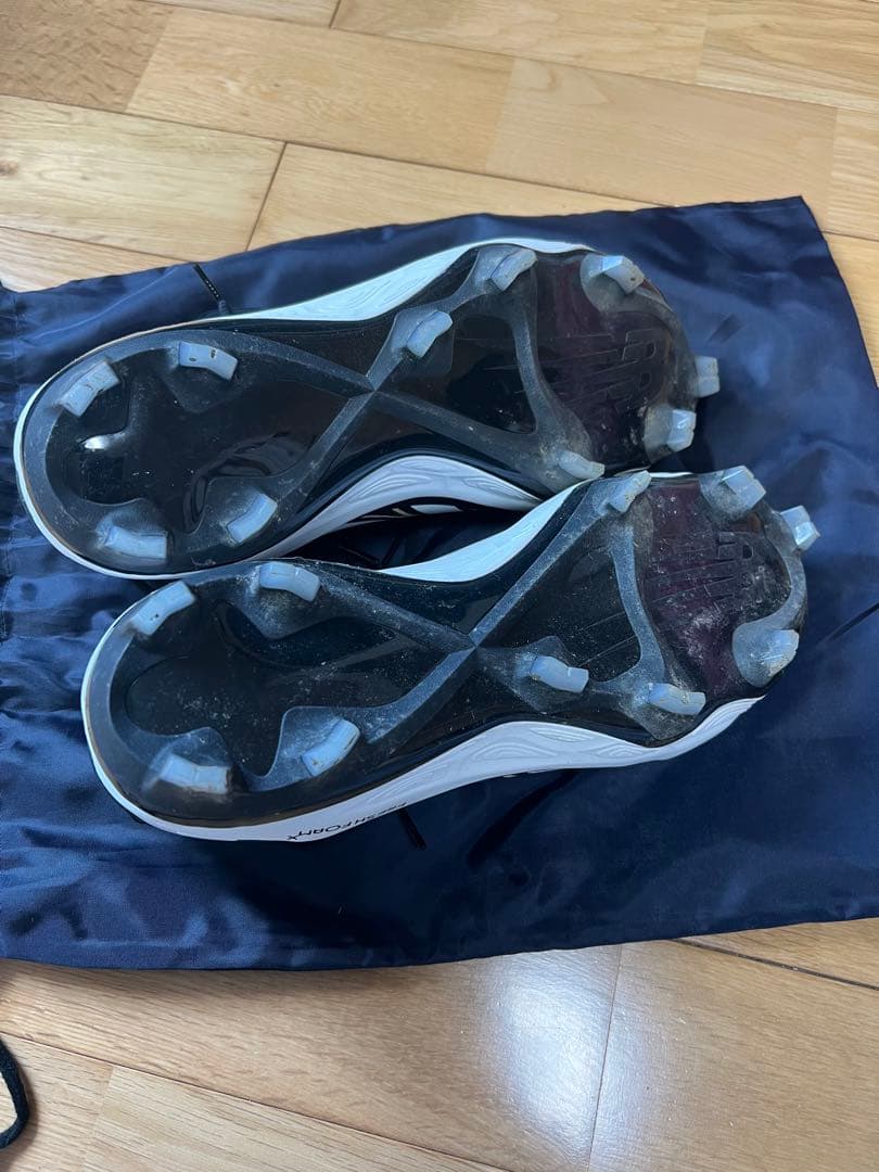 New Balance Fresh Foam スパイク ブラック/ホワイト