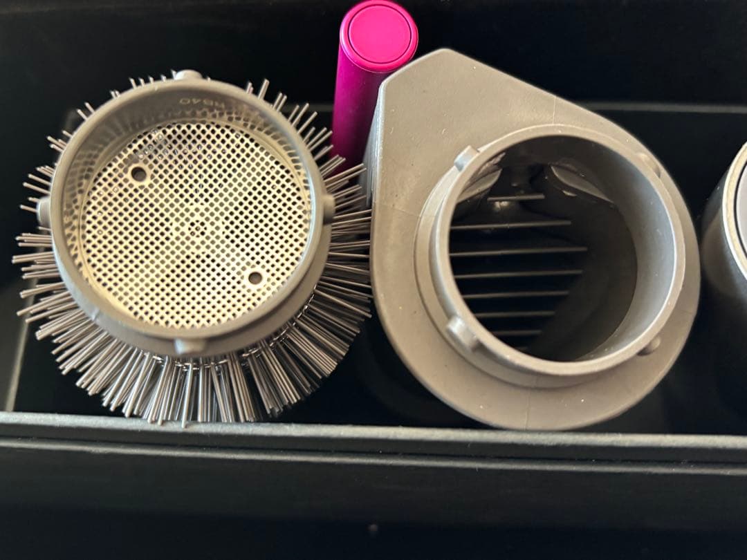 ● ダイソン エアラップHS05 ヘアスタイラー