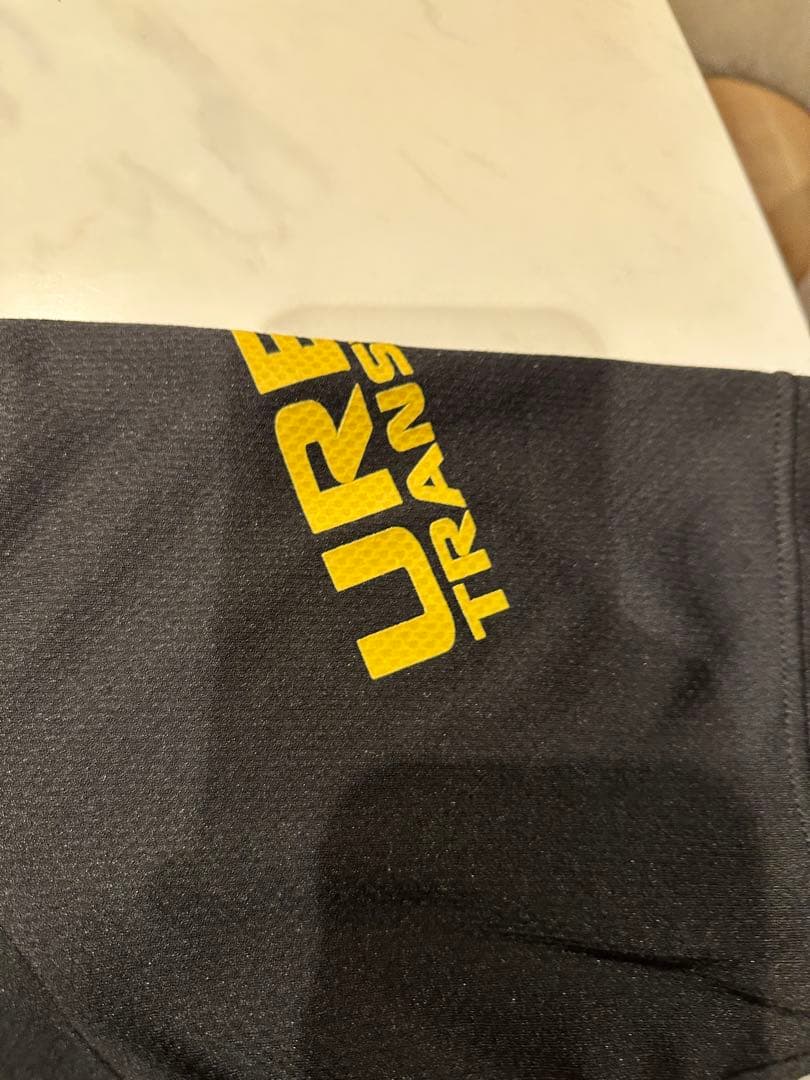 横浜FC ヒュンメル　ポロシャツ