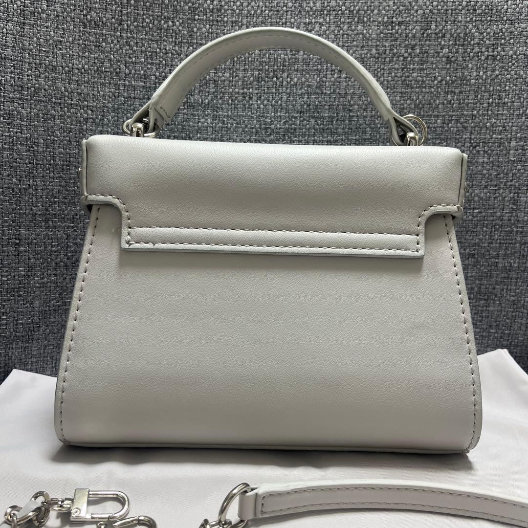 【美品】CELFORD リュタン　ビジュースタッズポシェット