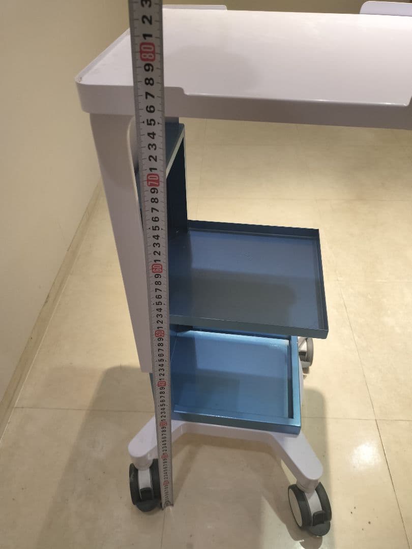 耐荷重40kg 超美品/スチール製のため頑丈】キャスター付きワゴン