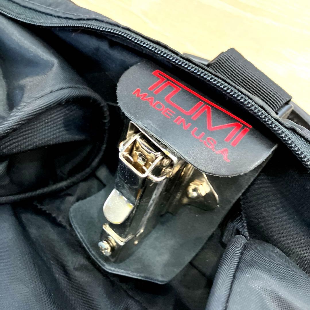 TUMI ガーメントケース　大容量