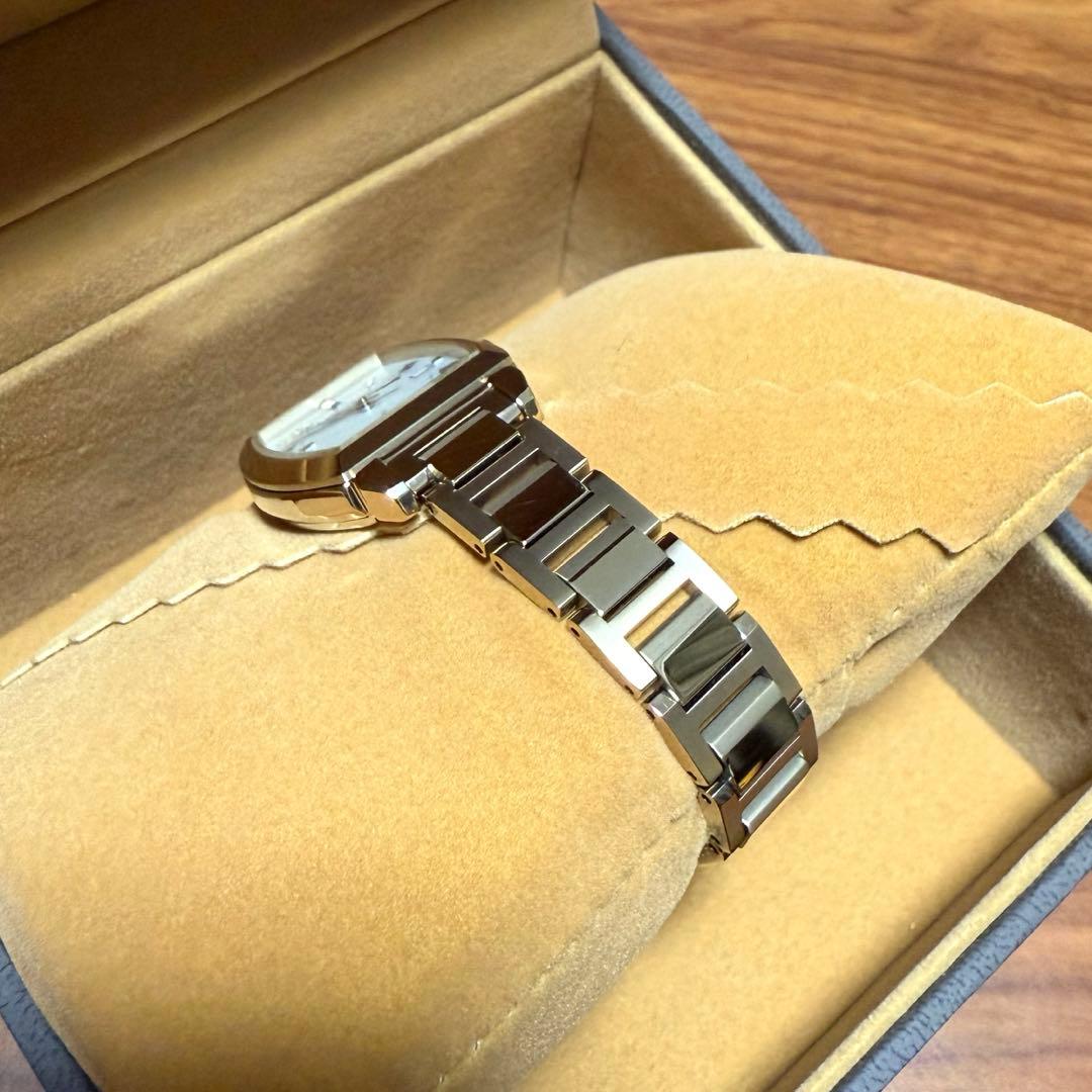 ほぼ新品 セイコールキア SSQW064 電波ソーラー 白蝶貝文字盤 ゴールド