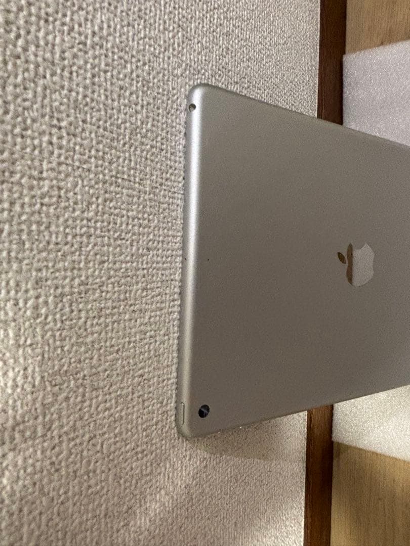 バッテリー95 iPad 第7世代　32GB Wifi