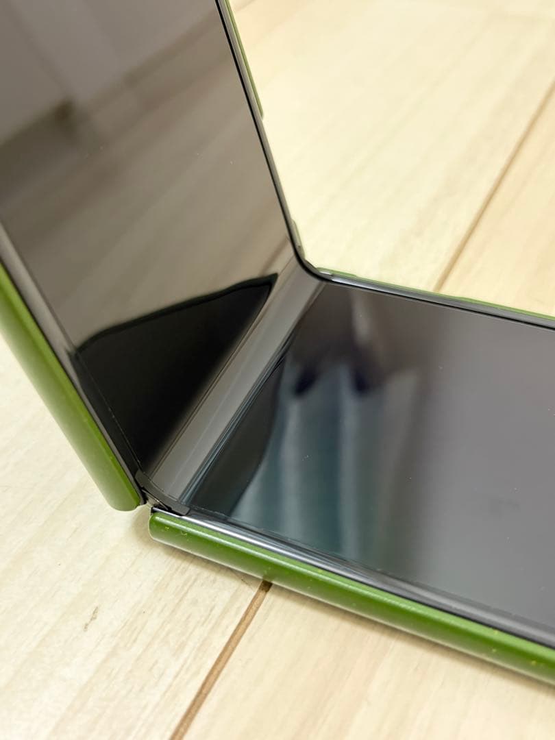 Motorola razr+ 2024 (US版razr 50 ultra)