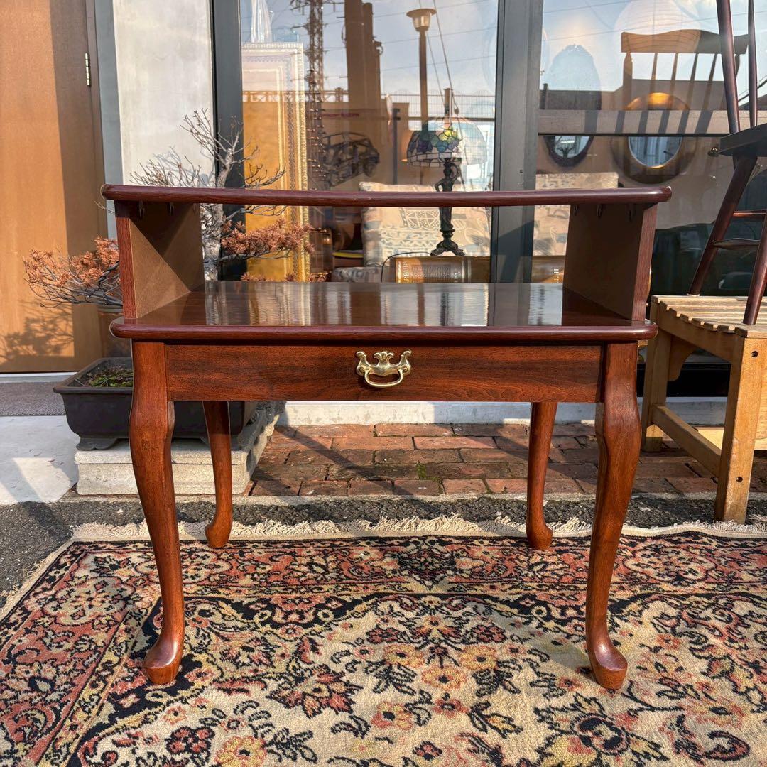 コンソールテーブル　アンティーク調　サイドテーブル　猫脚　ナイトテーブル