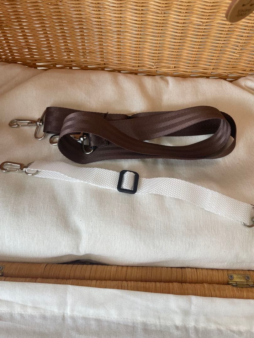 ペット　キャリア　籐製バスケット クッション付き