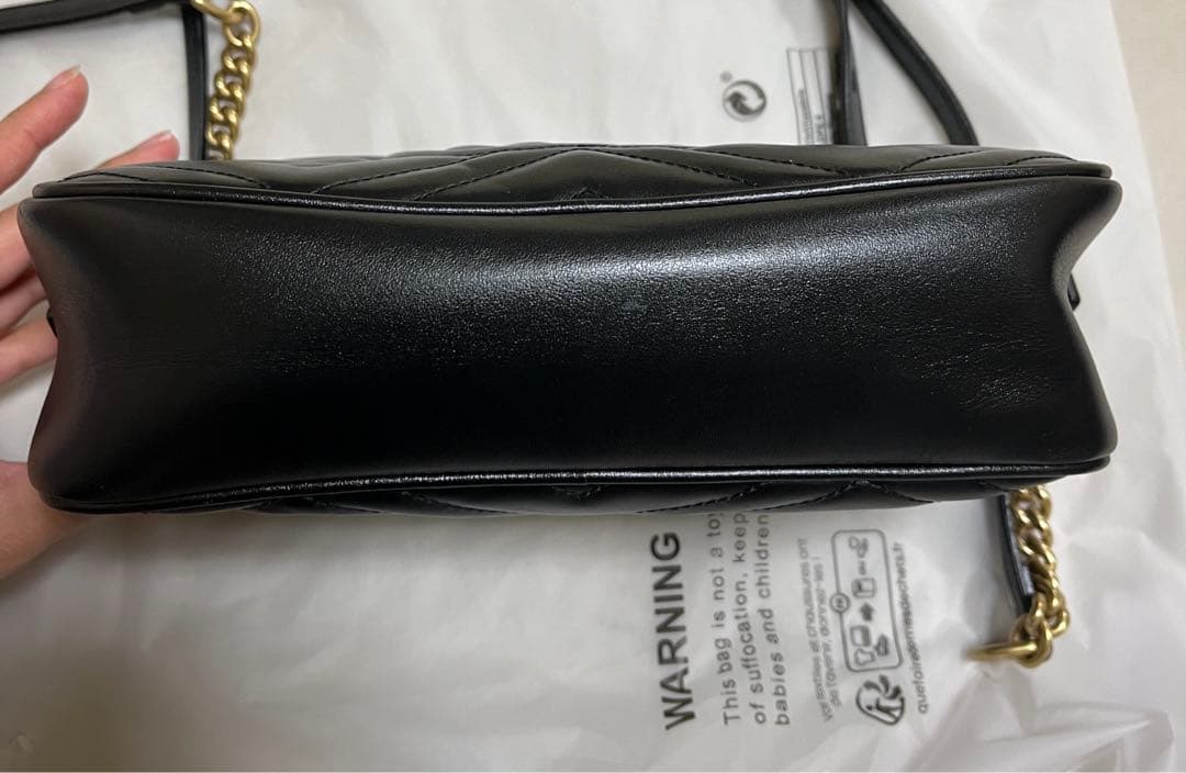 GUCCI マーモント ブラック GGロゴ ショルダーバッグ グッチ