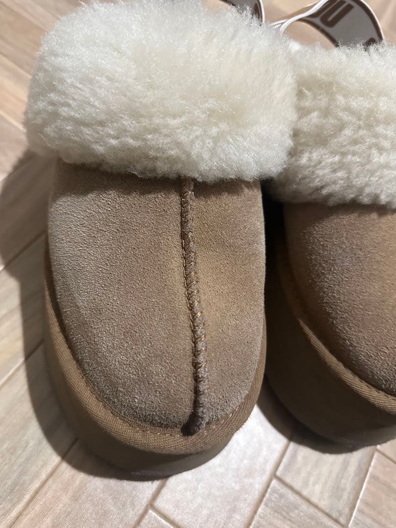 だひょん　UGG Funkette 25cm