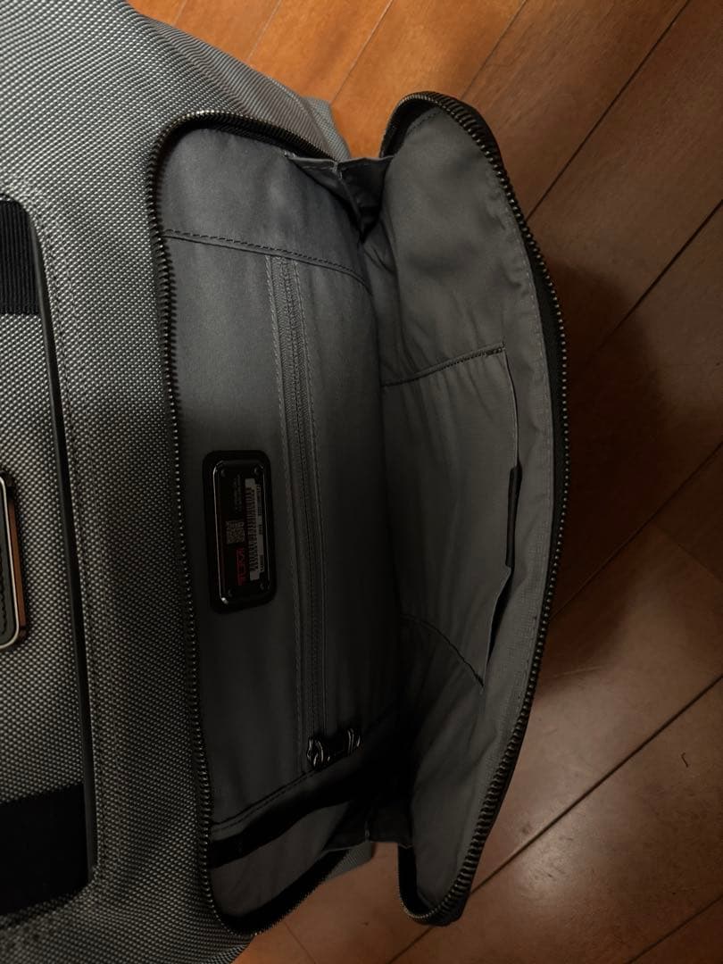 TUMI ボストンバッグ グレー