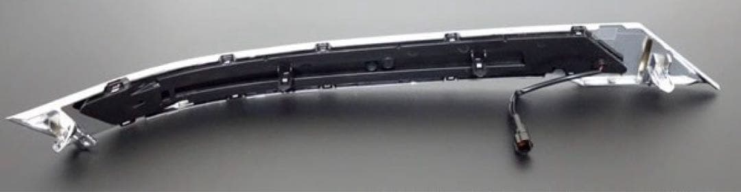 20系 ヴェルファイア 後期用 LED EYEデイライトガーニッシュＶ2クローム