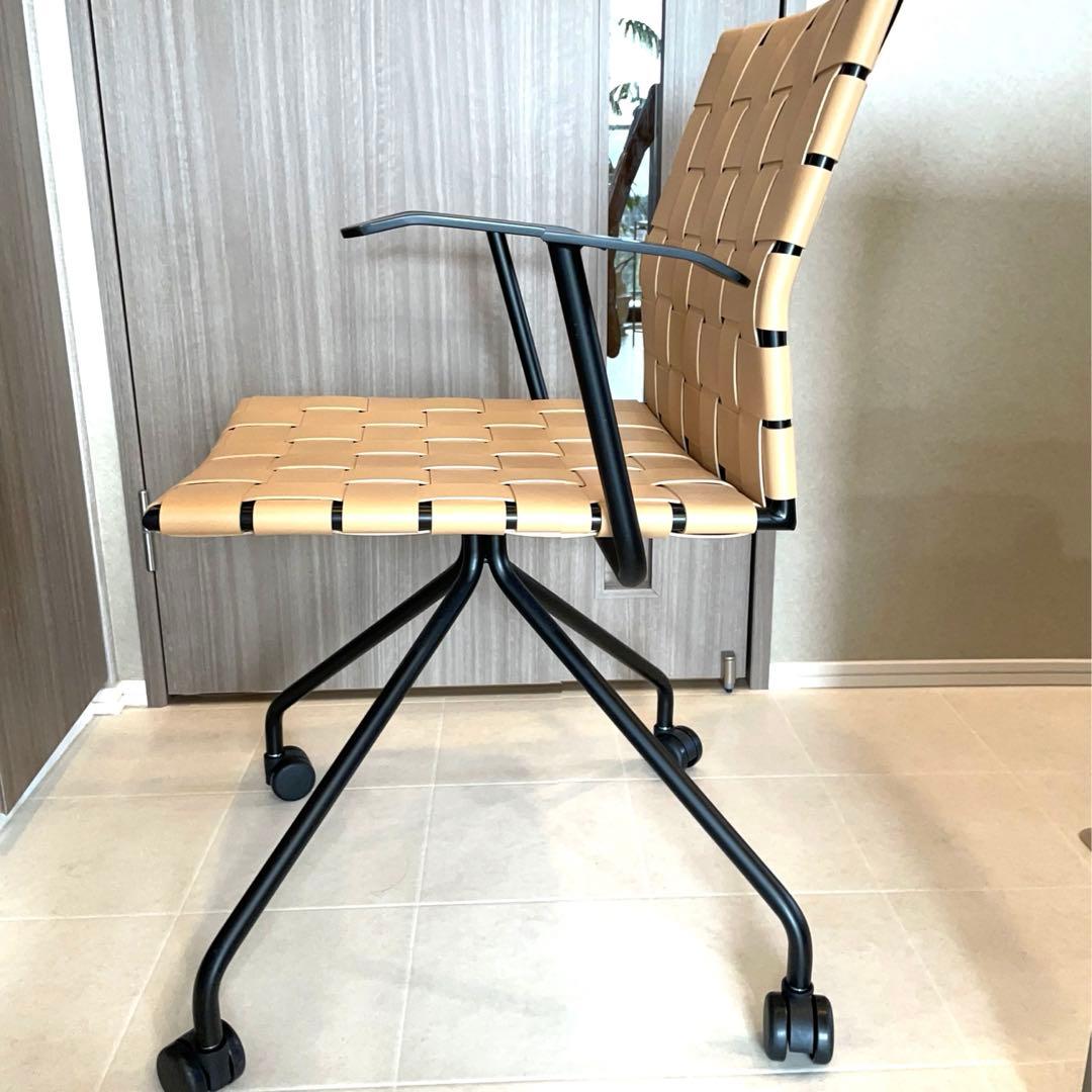 【美品】　ハーパー　デスクチェア　オフィスチェア　アーム　キャスター付き