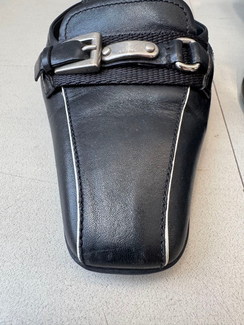 PRADA 低いヒールシューズ　37.5