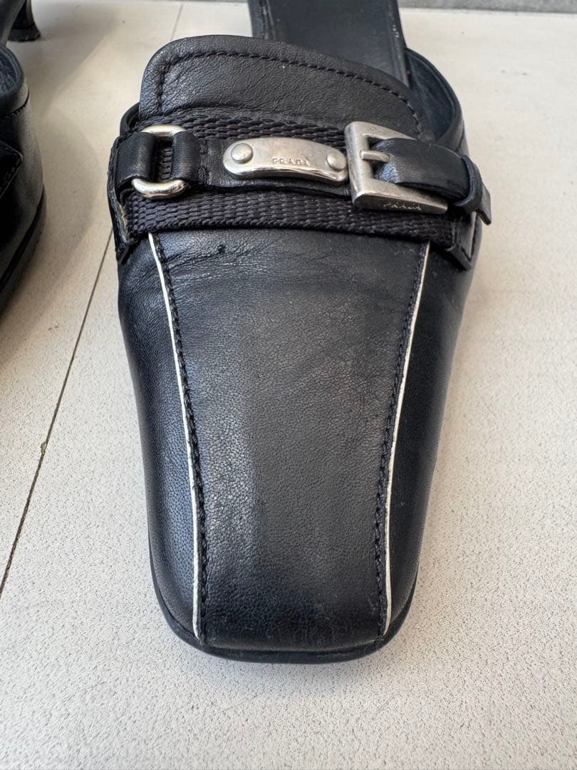 PRADA 低いヒールシューズ　37.5