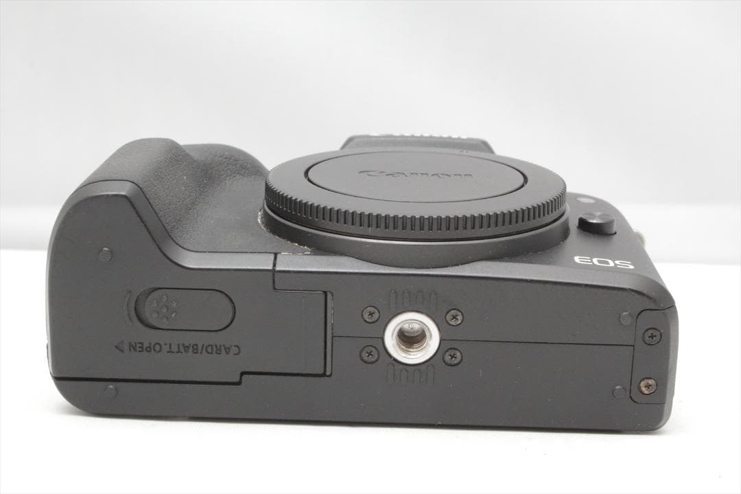 Canon EOS Kiss M2 ボディ ジャンク