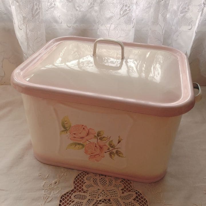 お値下げ♡新品イマンダイアナローズホーローミディ缶琺瑯マニーローズバスケット薔薇