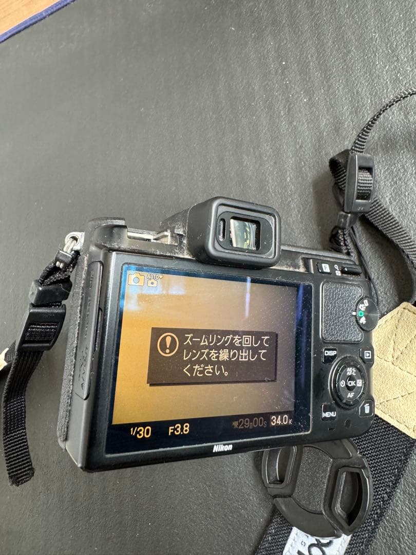 Nikon V1 ミラーレスカメラ レンズ2つ付き