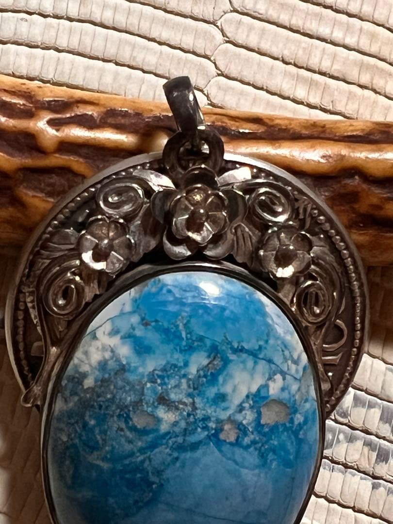 オバール型 ターコイズ ペンダントトップsilver925 花宝飾デザイン