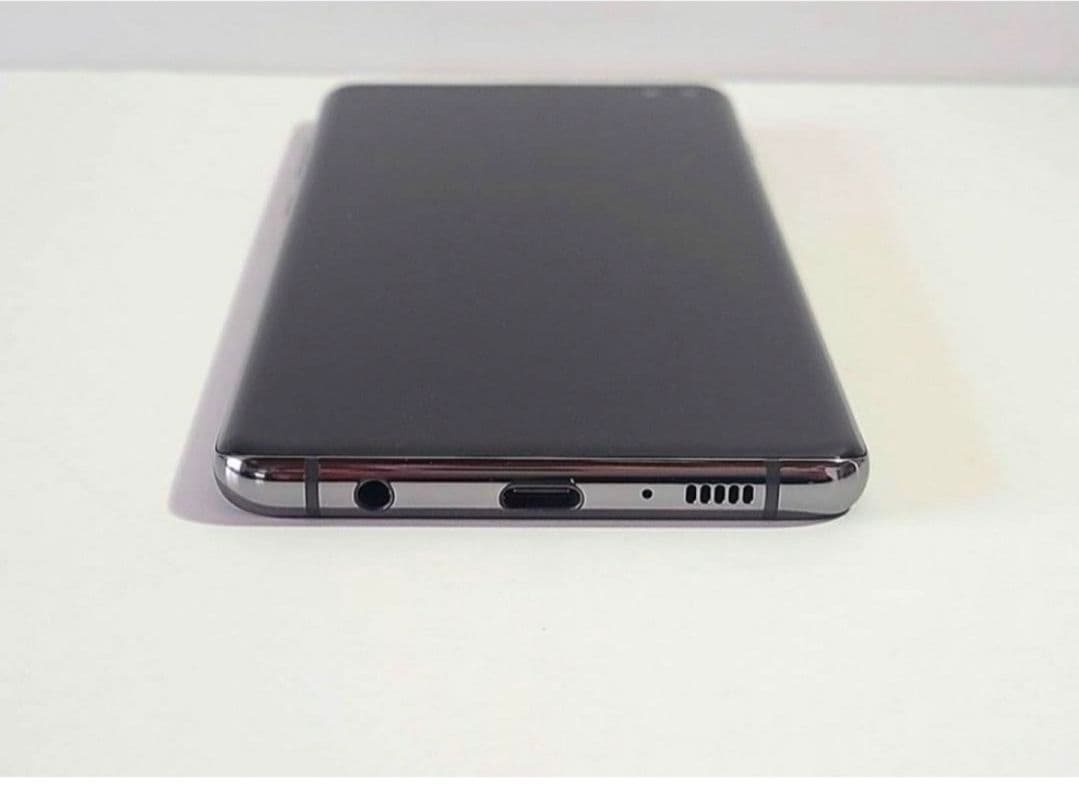 ほぼ新品 Samsung Galaxy S10+ SIMフリー