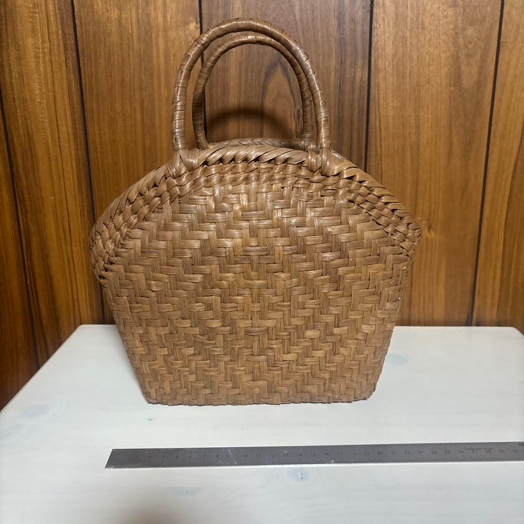 山葡萄 籠半月口バック網代編・や まぶどう籠・美品 かごバッグ