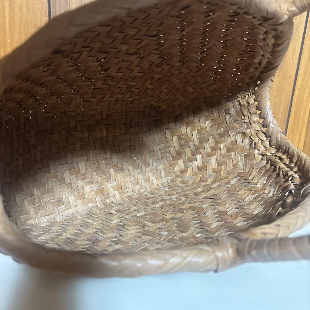 山葡萄 籠半月口バック網代編・や まぶどう籠・美品 かごバッグ