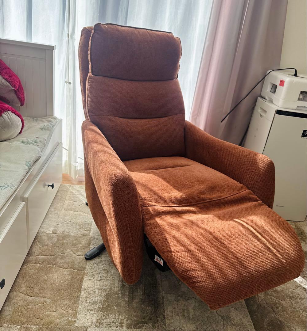 美品 電動リクライニングパーソナルチェア 布張りタイプ