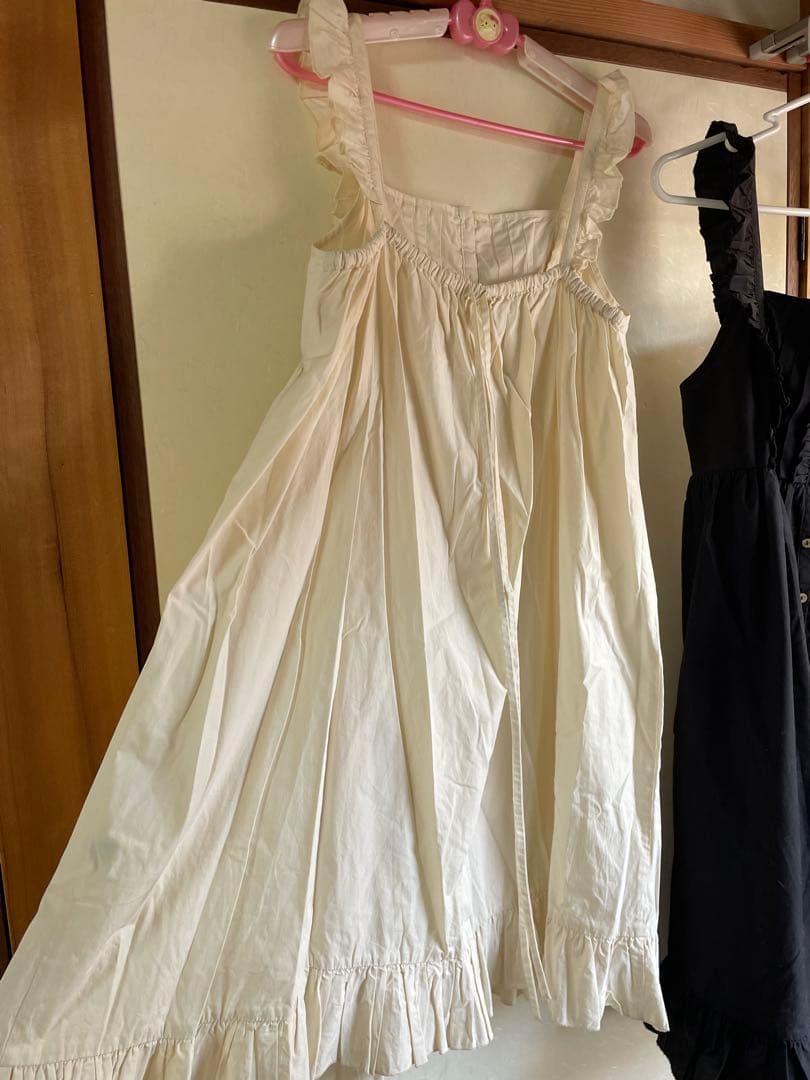 Akane & Alois ノースリーブワンピース エプロン　2枚