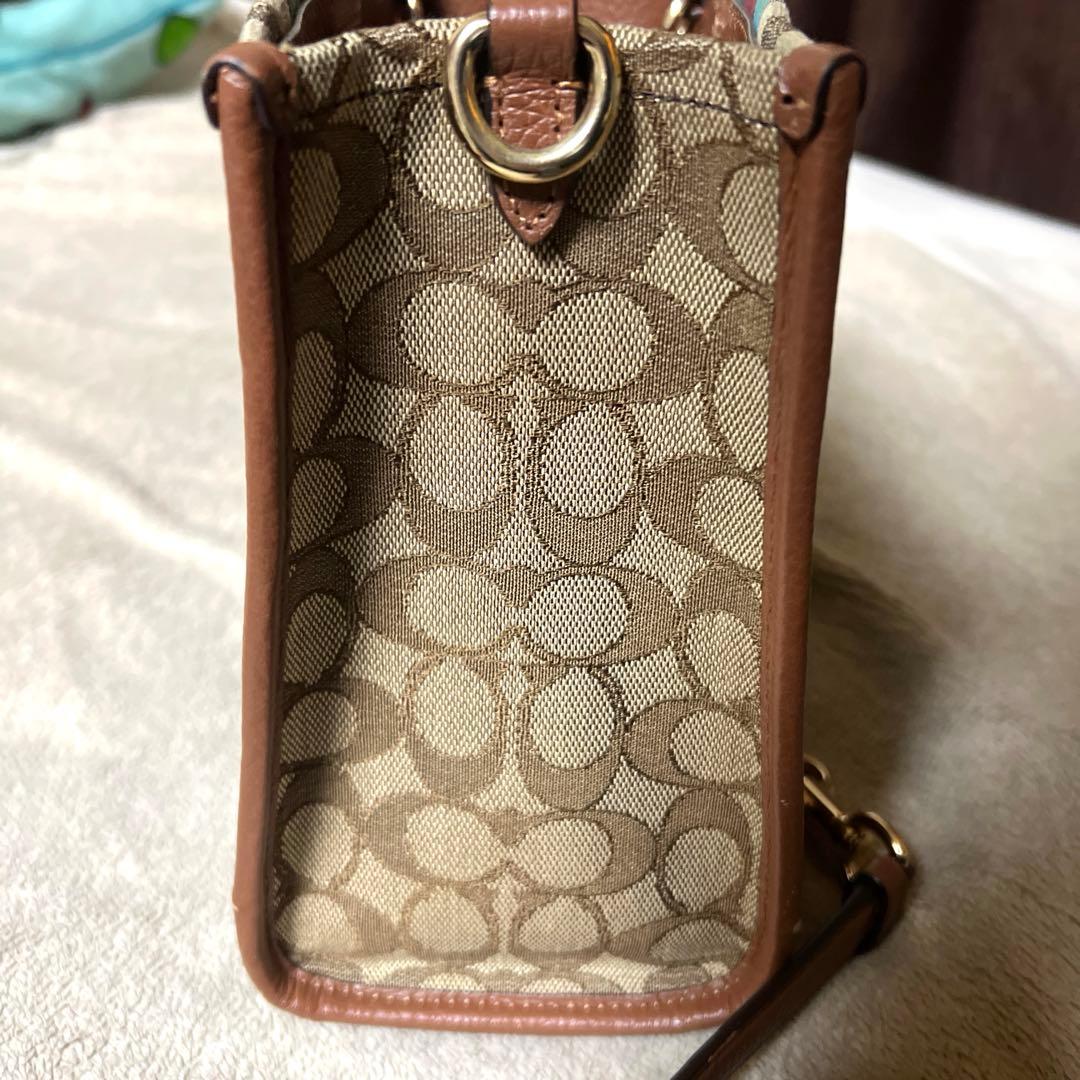 ど*こ様 コーチ　テンプシー　トート 22