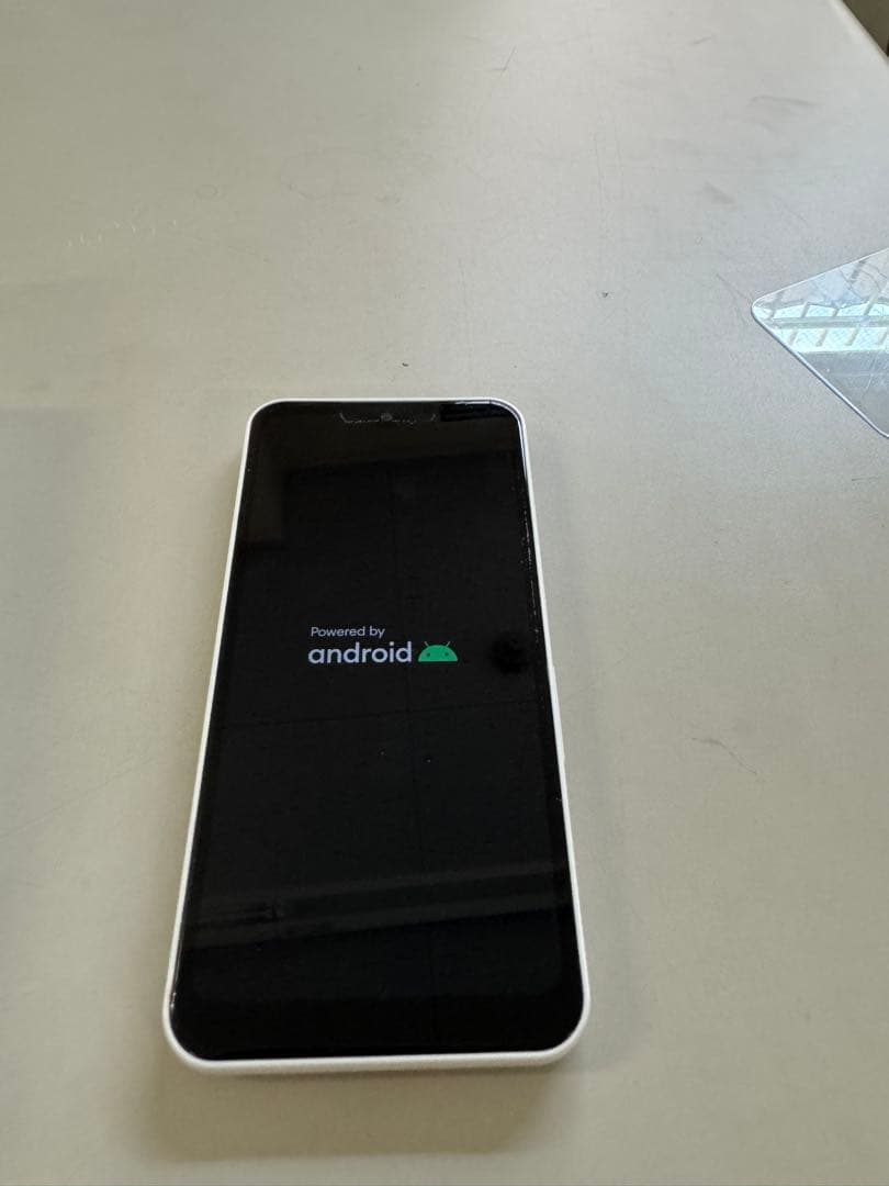 au arrows WeFCG01 ホワイト 本体