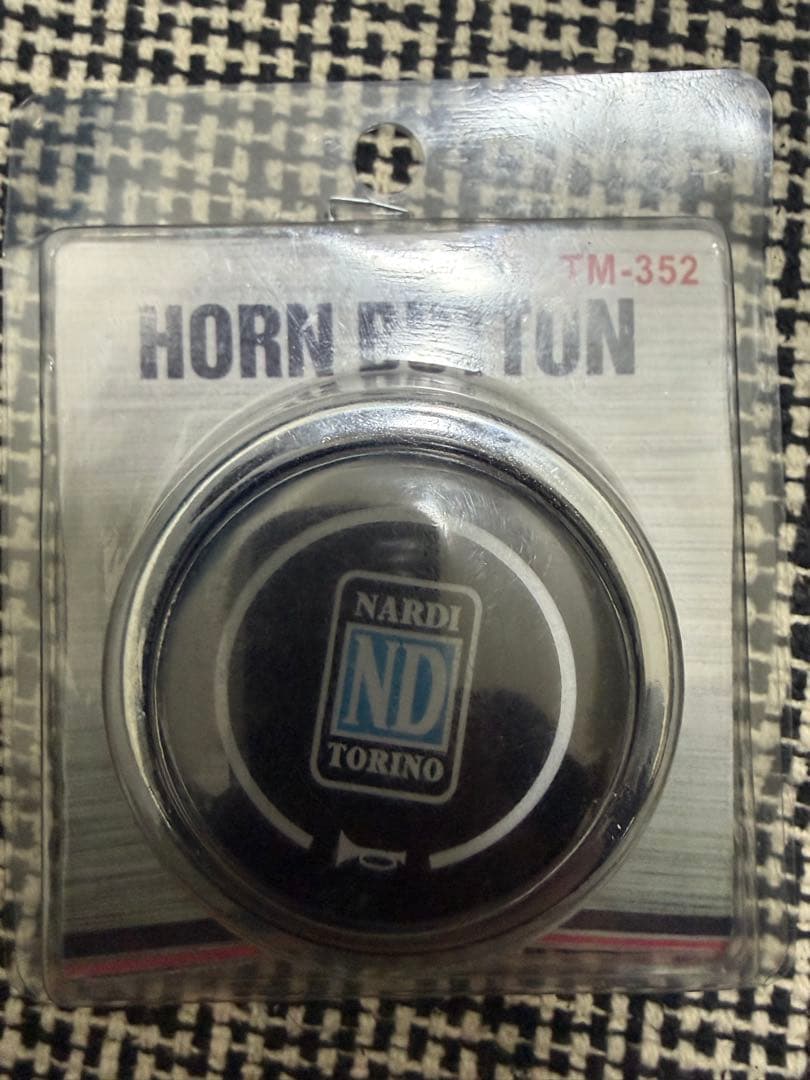 正規品　ナルディ クラシック ブラックレザー＆ブラックスポーク 360mm