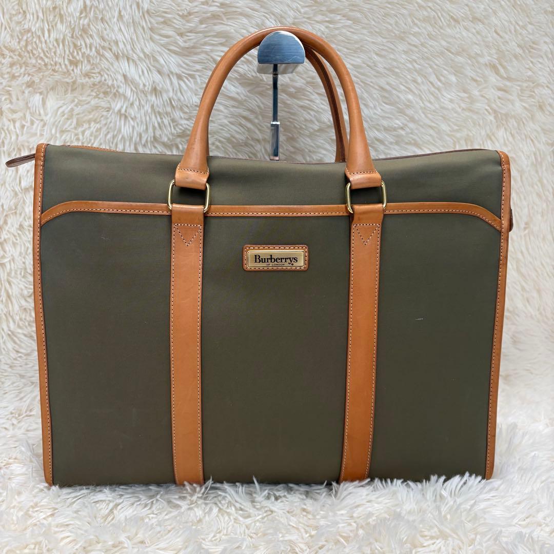 【美品】バーバリー レザー ビジネスバッグ 2way ノバチェック A4書類収納