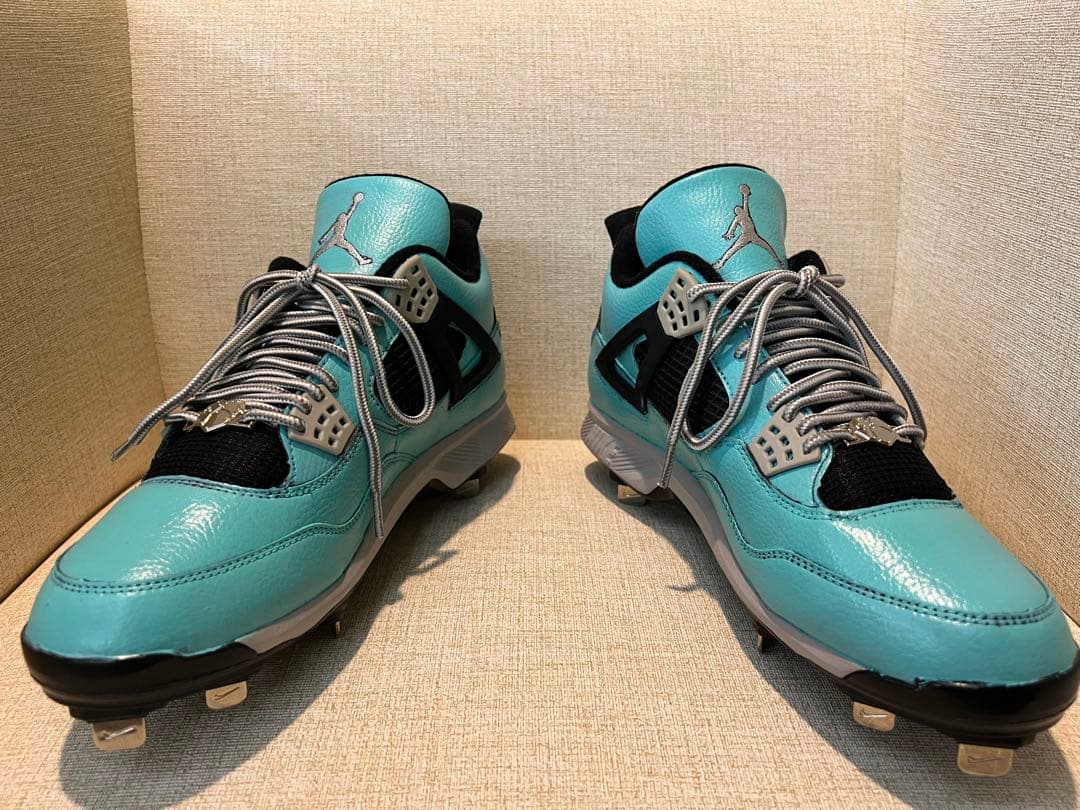 Jordan4 野球用スパイク（金属）tiffany風カラーカスタム28.5cm
