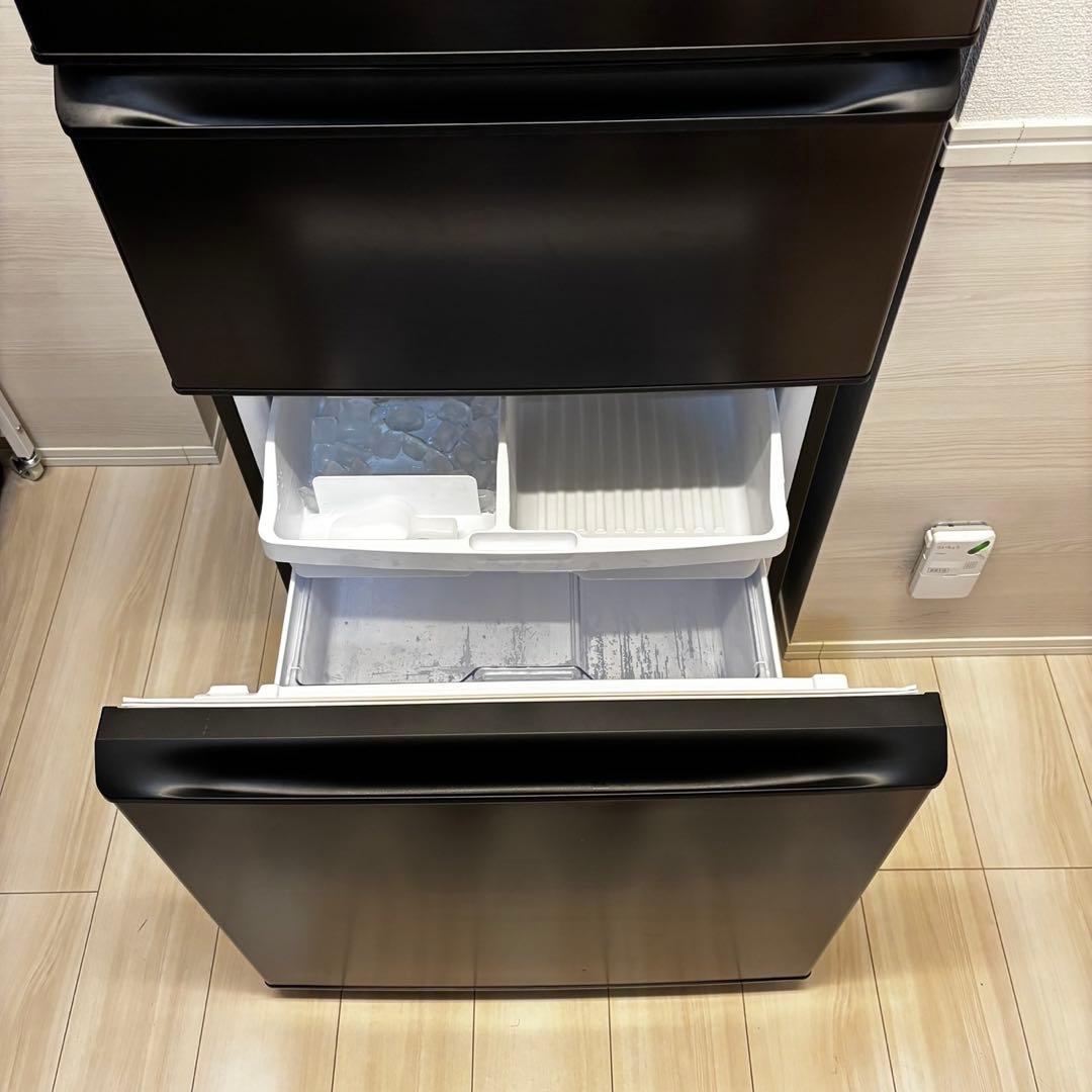 t*7様 SHARP 冷凍冷蔵庫 SJ-PW37P-H