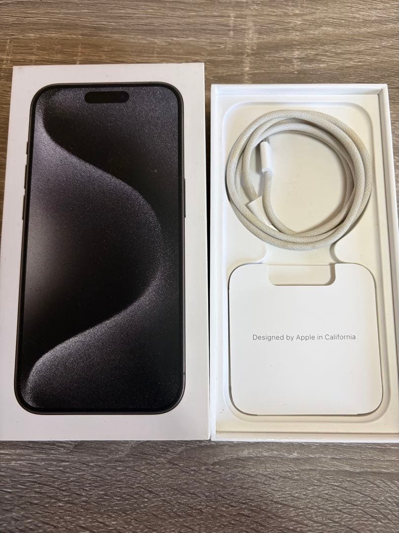 iPhone 15Pro本体 ブラック SIMフリー　バッテリー87%