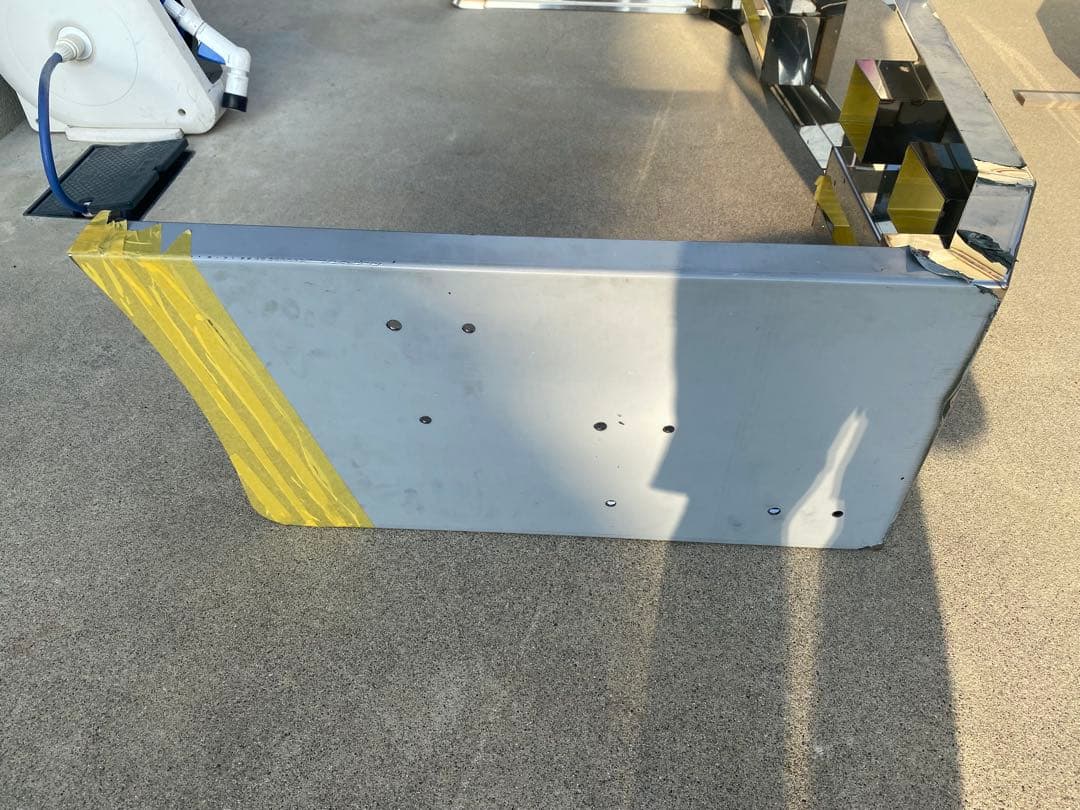 サ*ス様 デコトラ、ワンオフ、舟型バンパー