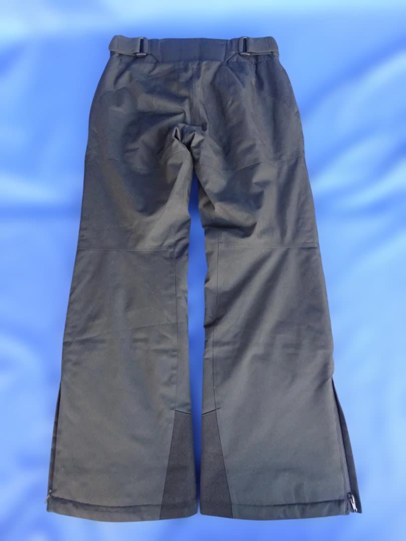 ★未使用★フェニックス レディースSサイズ スキーパンツ ウェア女性用　防水透湿