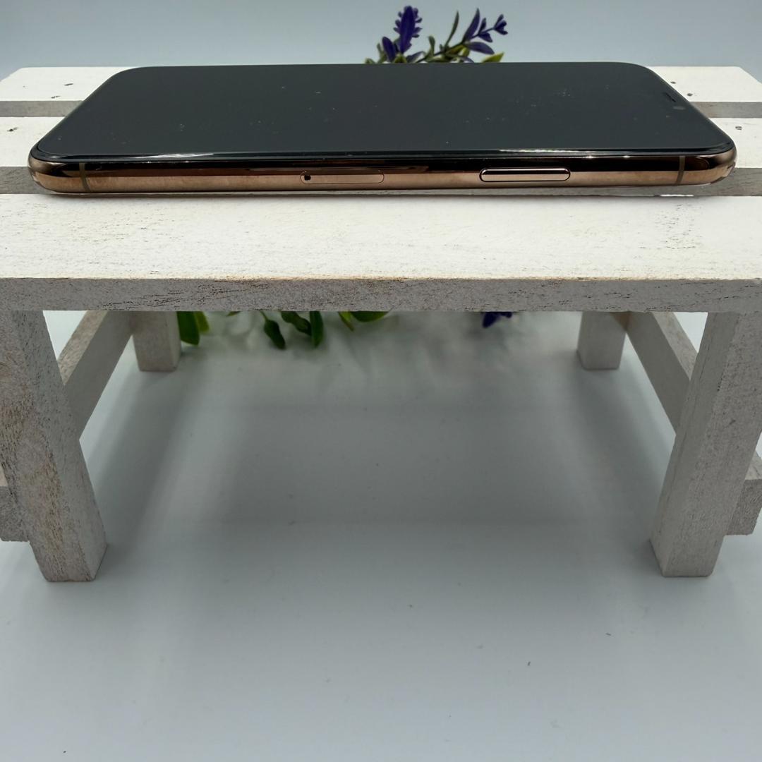 【美品】iPhone 11 Pro 64GB ゴールド 308