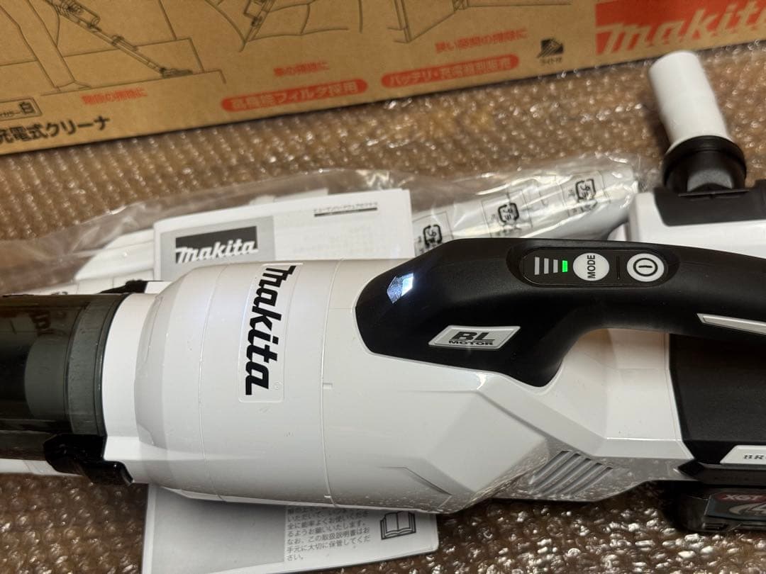 美品 マキタ CL003G 充電式サイクロンクリーナー 40Vmax 本体