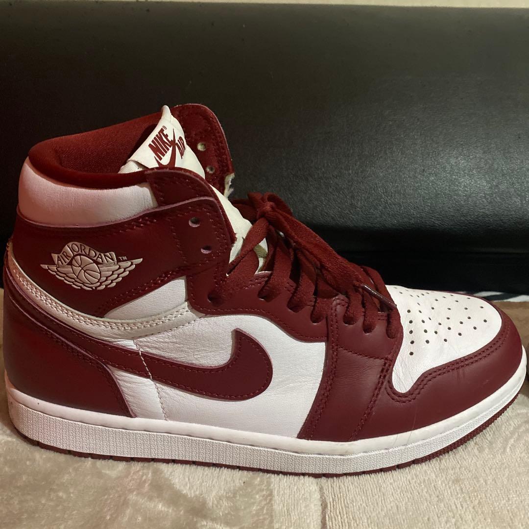 NIKE ジョーダン1 レッド スニーカー　レトロハイ