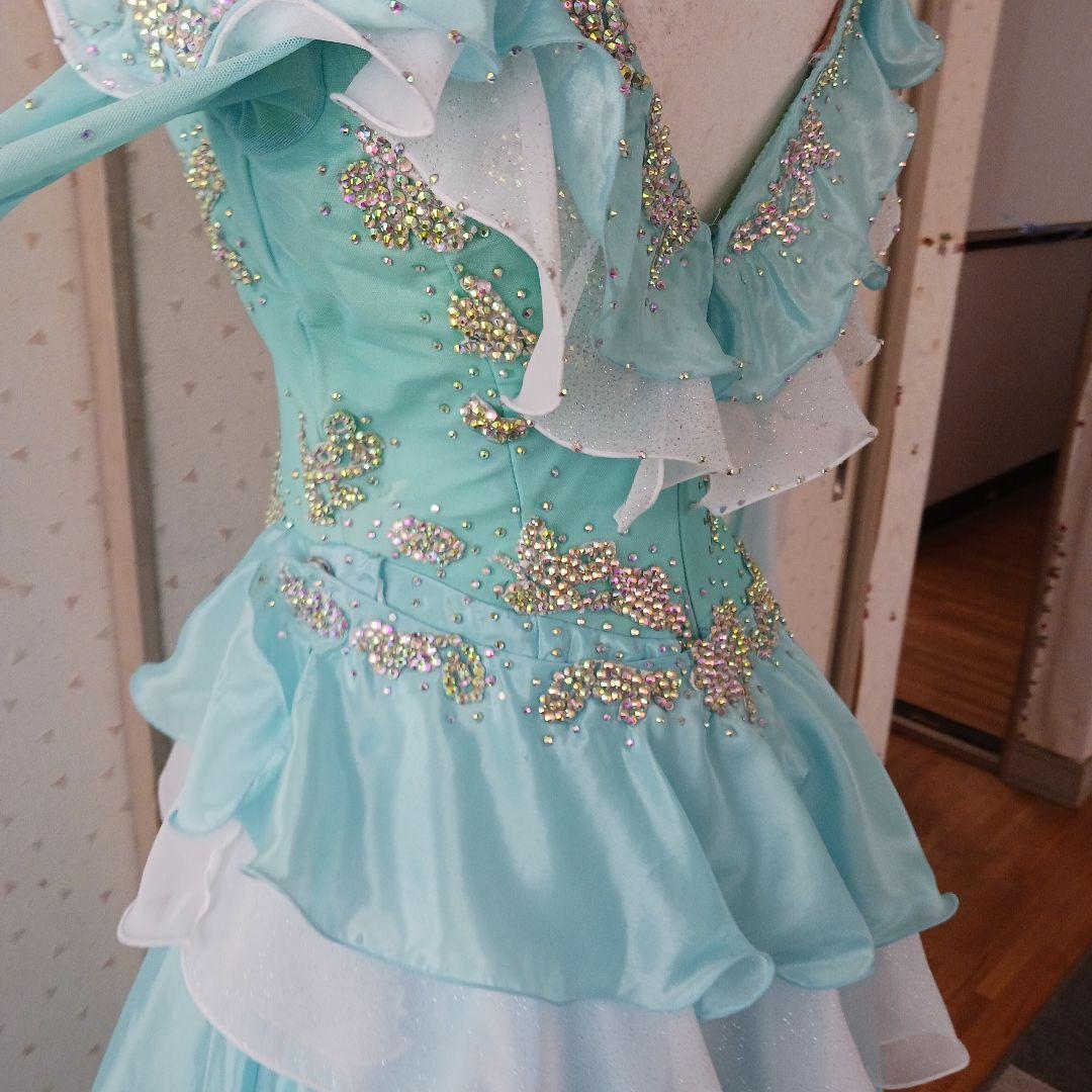 水色オフショルダー社交ダンスドレス