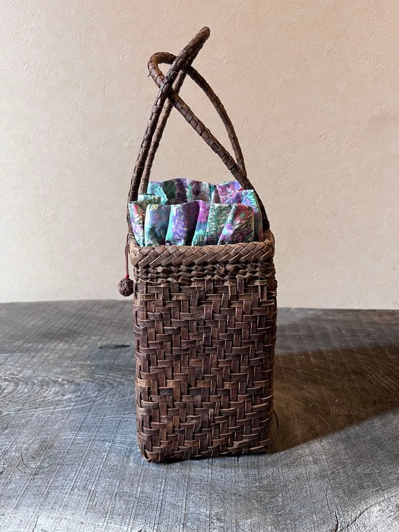 くるみ籠バッグ