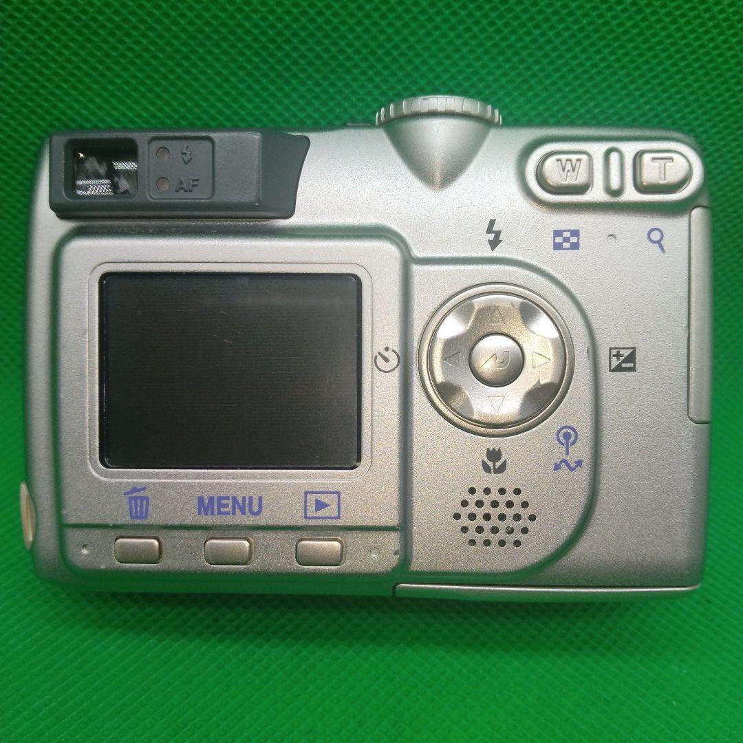 N28-01【動作確認OK・美品】Nikon ニコンCOOLPIX 5200