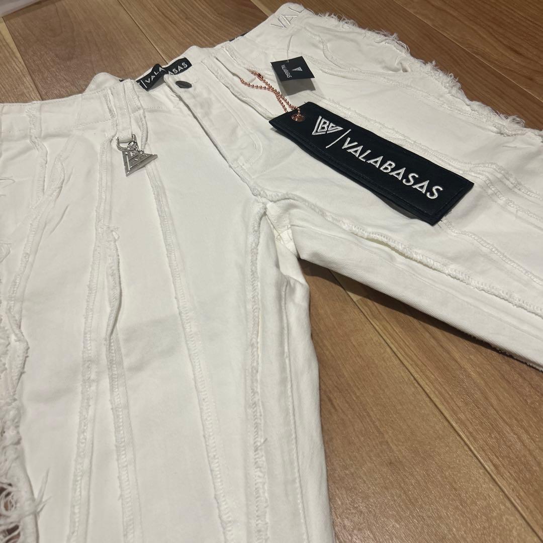 valabasas【新品未使用】ホワイトクラッシュフレアデニム 32