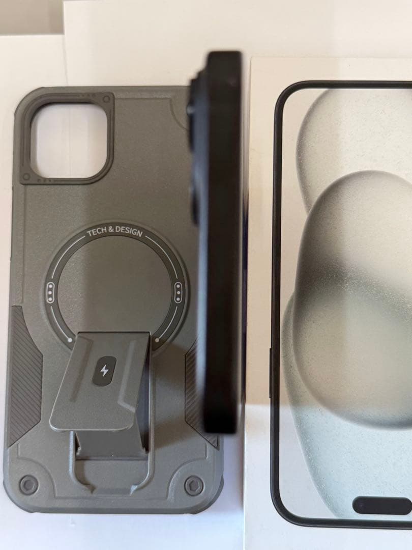 iPhone15 plus 128本体 USB-Cケーブル 耐衝撃ケース付き