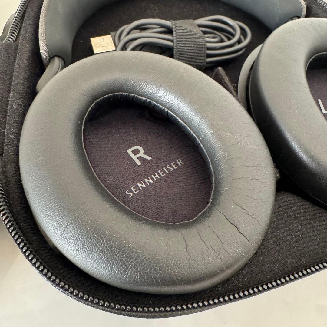 【極美品】SENNHEISER MOMENTUM 4 wireless